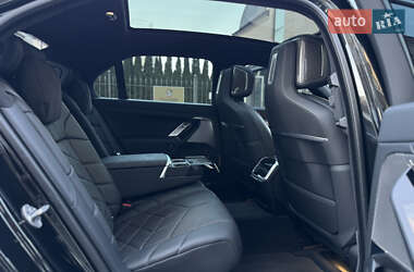 Седан BMW 7 Series 2023 в 