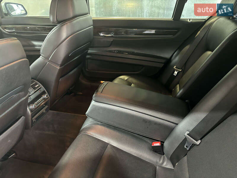 Седан BMW 7 Series 2011 в Киеве фото 7 Седан BMW 7 Series 2011 в Киеве