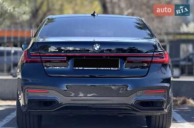 Седан BMW 7 Series 2022 в 