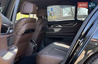 Седан BMW 7 Series 2022 в 