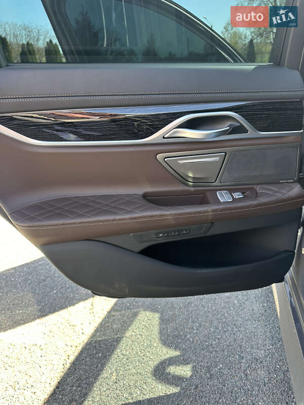 Седан BMW 7 Series 2021 в Александрие фото 39 Седан BMW 7 Series 2021 в Александрие