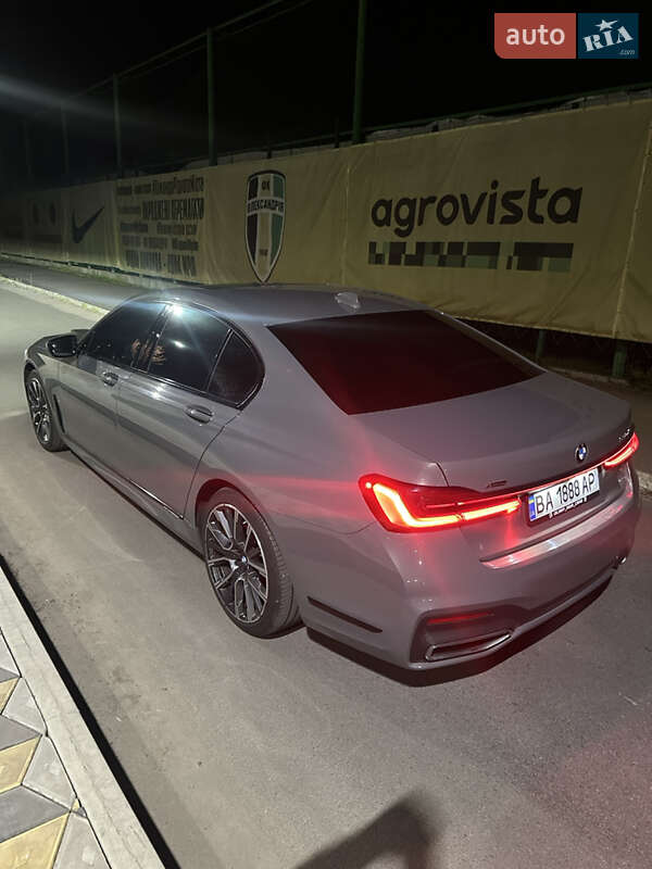 Седан BMW 7 Series 2021 в Александрие фото 62 Седан BMW 7 Series 2021 в Александрие