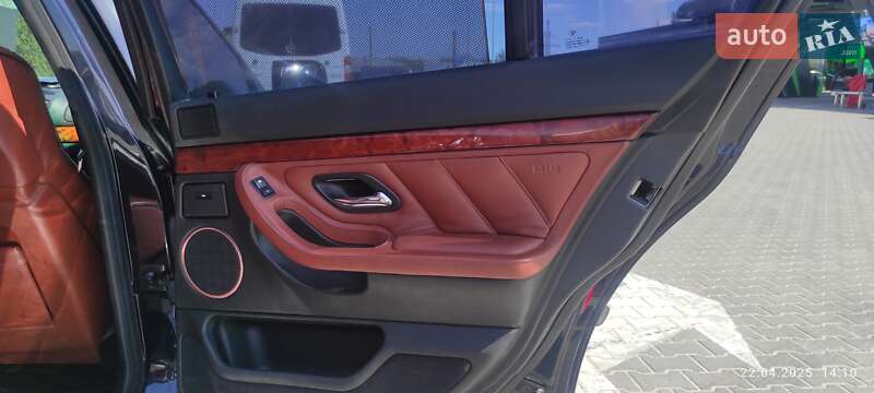 Седан BMW 7 Series 2001 в Тернополі
