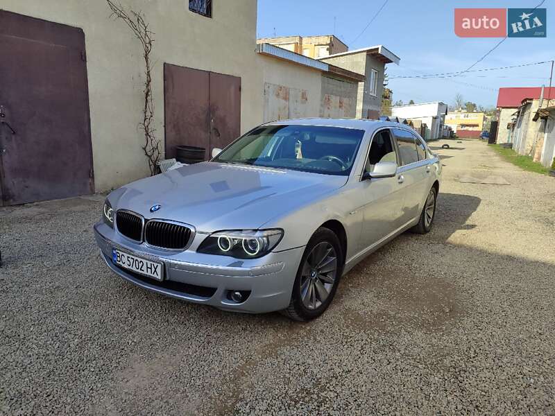 Седан BMW 7 Series 2007 в Самборі