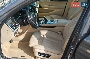 Седан BMW 7 Series 2017 в 