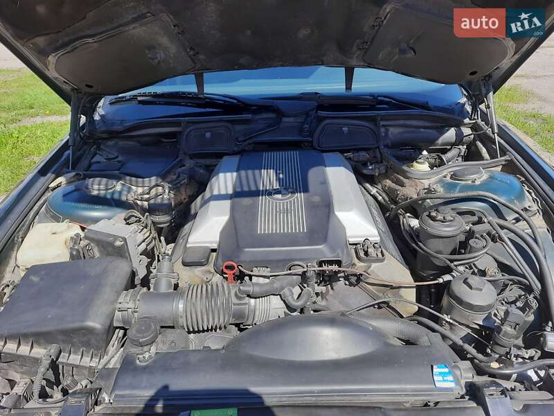 Седан BMW 7 Series 1998 в Запорожье