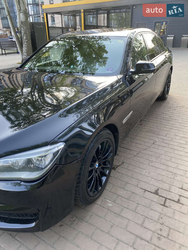 Седан BMW 7 Series 2014 в Днепре
