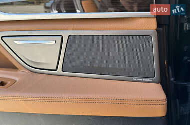 Седан BMW 7 Series 2018 в 