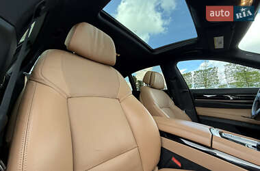 Седан BMW 7 Series 2013 в 