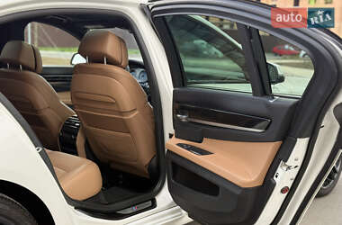 Седан BMW 7 Series 2013 в 