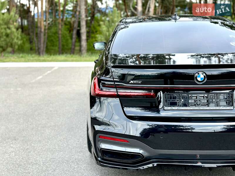 Седан BMW 7 Series 2022 в Києві