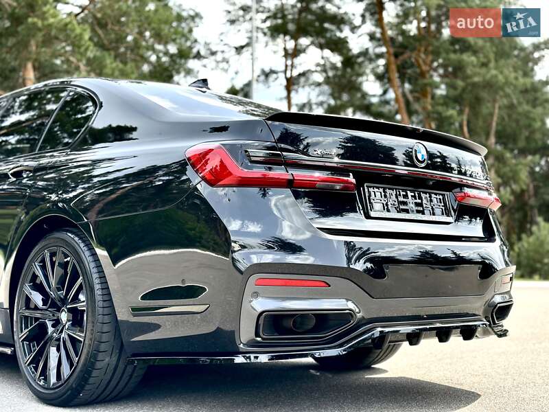 Седан BMW 7 Series 2022 в Києві