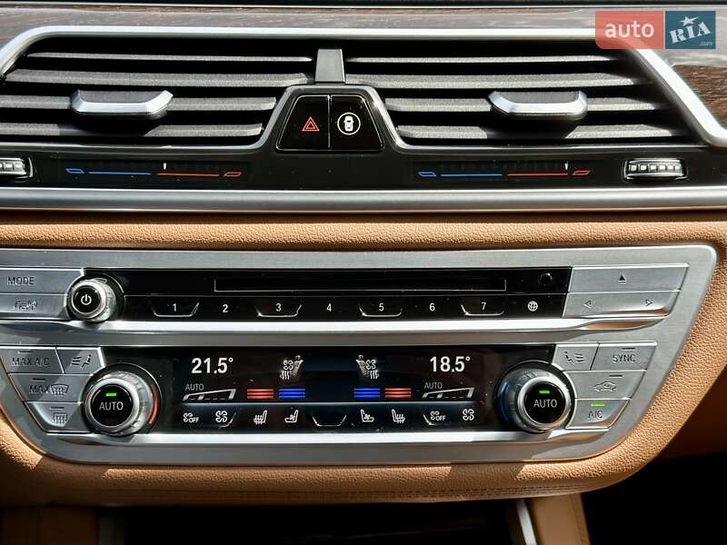 Седан BMW 7 Series 2022 в Києві