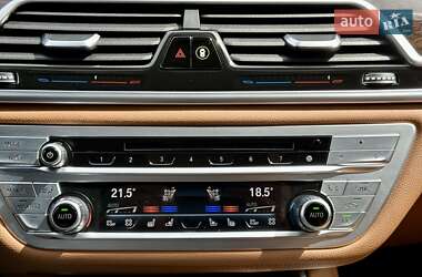 Седан BMW 7 Series 2022 в 