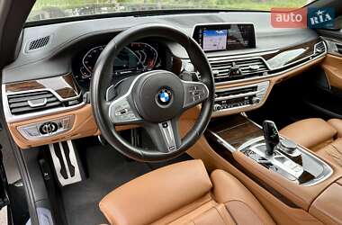 Седан BMW 7 Series 2022 в 
