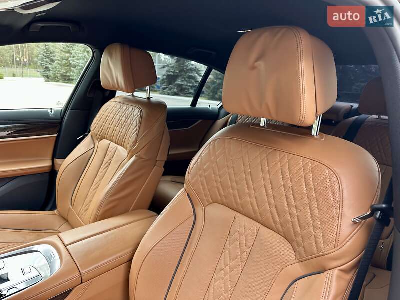 Седан BMW 7 Series 2022 в Києві