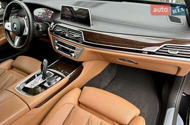 Седан BMW 7 Series 2022 в 