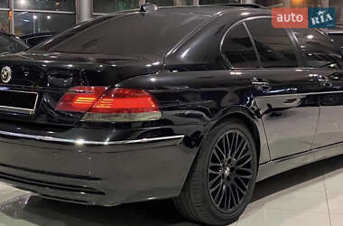 Седан BMW 7 Series 2005 в 