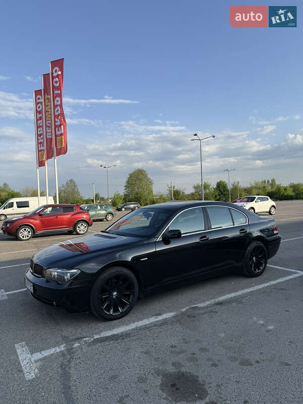 BMW 7 Series 2003