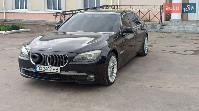 Седан BMW 7 Series 2010 в Ровно