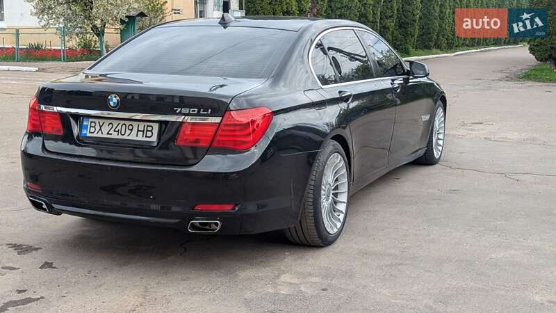 Седан BMW 7 Series 2010 в Ровно