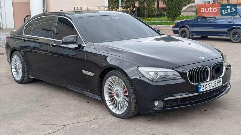 Седан BMW 7 Series 2010 в Ровно