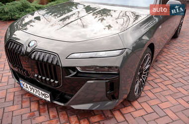 Седан BMW 7 Series 2024 в 