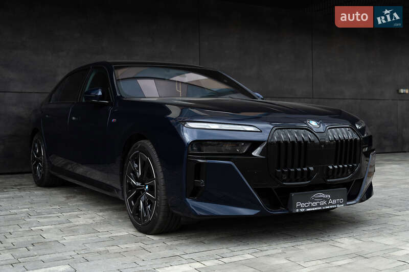 Седан BMW 7 Series 2023 в Києві
