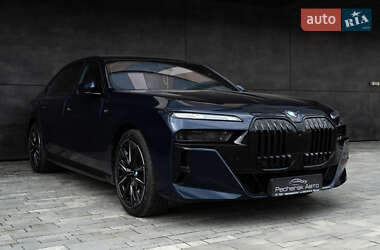 Седан BMW 7 Series 2023 в 
