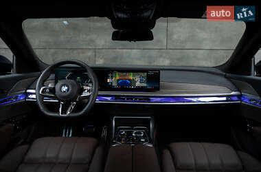 Седан BMW 7 Series 2023 в 
