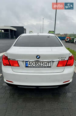 Седан BMW 7 Series 2011 в 