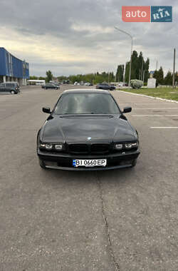 Седан BMW 7 Series 2000 в 