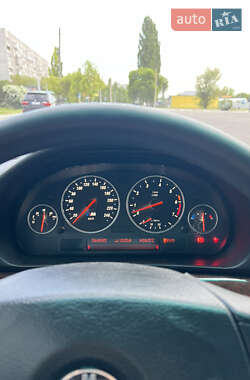 Седан BMW 7 Series 2000 в 