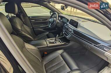 Седан BMW 7 Series 2016 в 