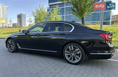 Седан BMW 7 Series 2016 в 
