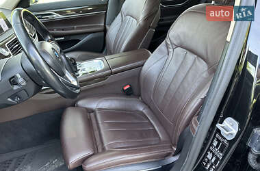 Седан BMW 7 Series 2016 в 