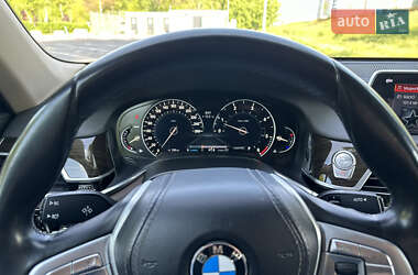 Седан BMW 7 Series 2016 в 