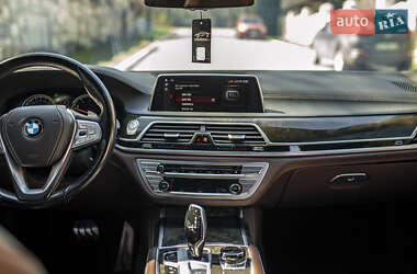 Седан BMW 7 Series 2018 в 