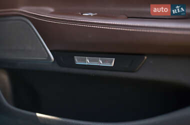 Седан BMW 7 Series 2018 в 