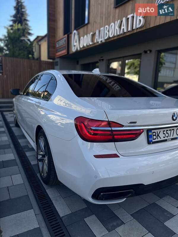 Седан BMW 7 Series 2016 в Рівному