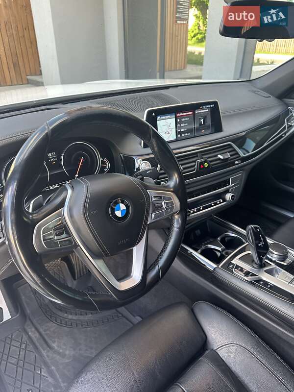 Седан BMW 7 Series 2016 в Рівному