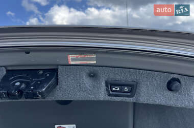 Седан BMW 7 Series 2010 в 