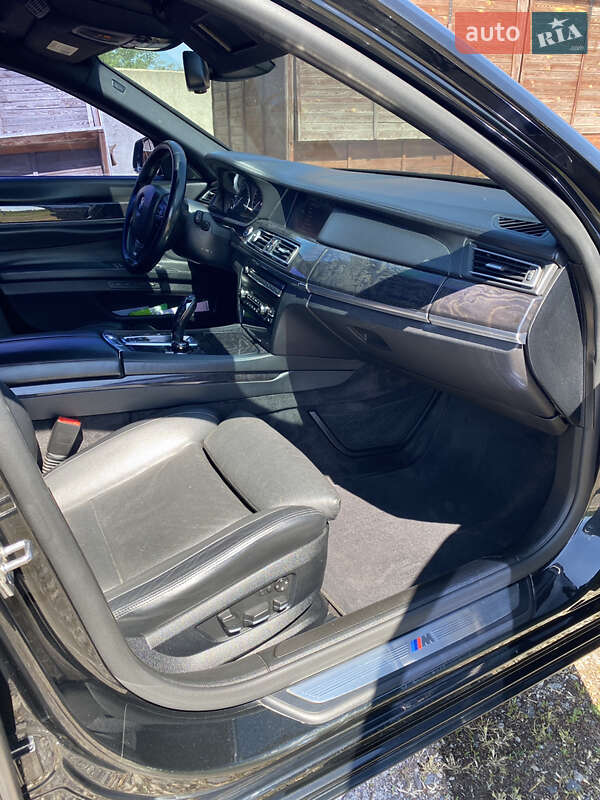 Седан BMW 7 Series 2010 в Миколаєві