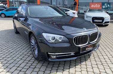 Седан BMW 7 Series 2013 в Львові