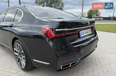 Седан BMW 7 Series 2019 в 