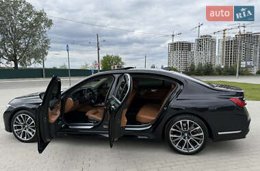 Седан BMW 7 Series 2019 в 