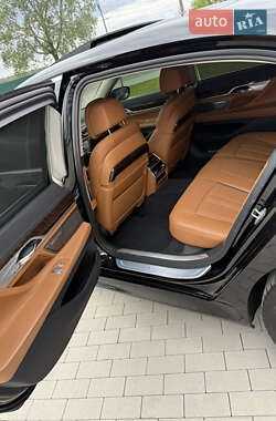 Седан BMW 7 Series 2019 в 
