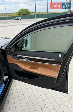Седан BMW 7 Series 2019 в 