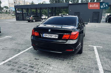 Седан BMW 7 Series 2010 в 