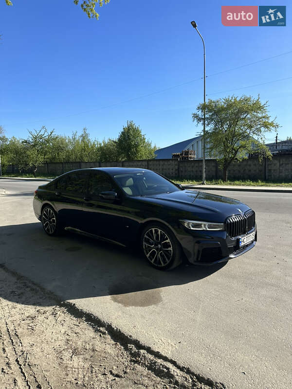 Седан BMW 7 Series 2021 в Львове